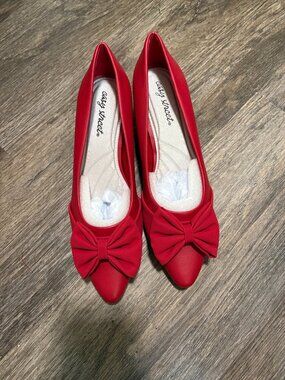 Easy Street Ladies Red Pump High Heel Dress Shoes sz 8  w/Bow NEW